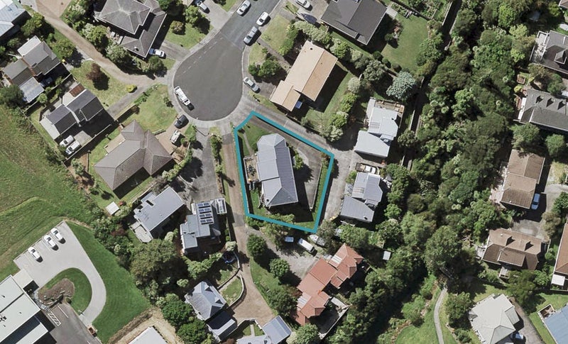 58 Centorian Drive, Windsor Park, Auckland - Carousel 1