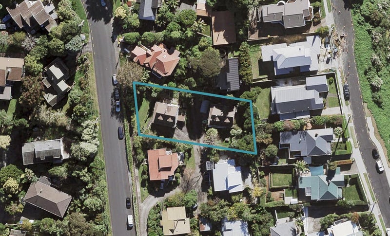 2/22 Colonial Road, Birkenhead, Auckland - Carousel 1