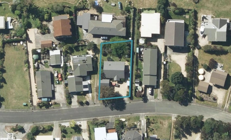 60 Selwyn Street, Pohara - Carousel 1