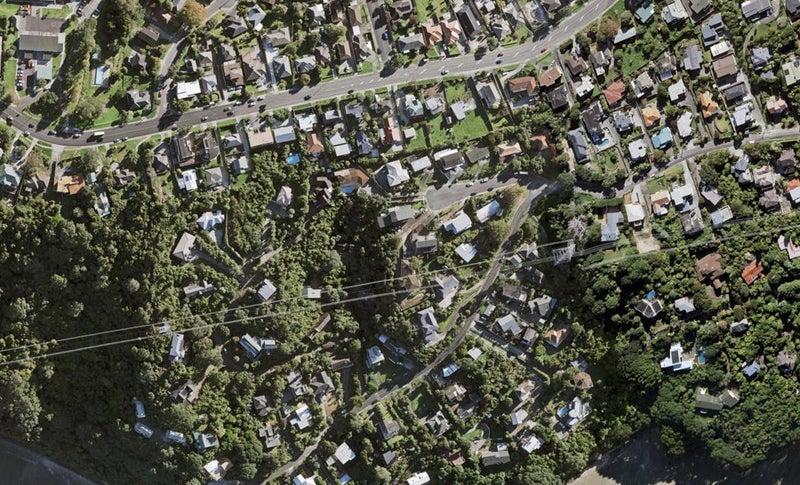 8 Hames Terrace, Hillsborough, Auckland - Carousel 1
