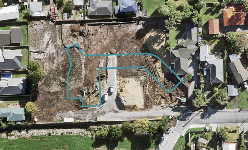 10 Arorangi Rise, Te Atatu Peninsula, Auckland - Carousel 1