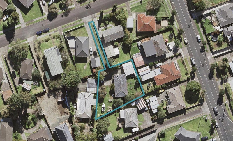 6 Kea Place, Mangere Bridge, Auckland - Carousel 1