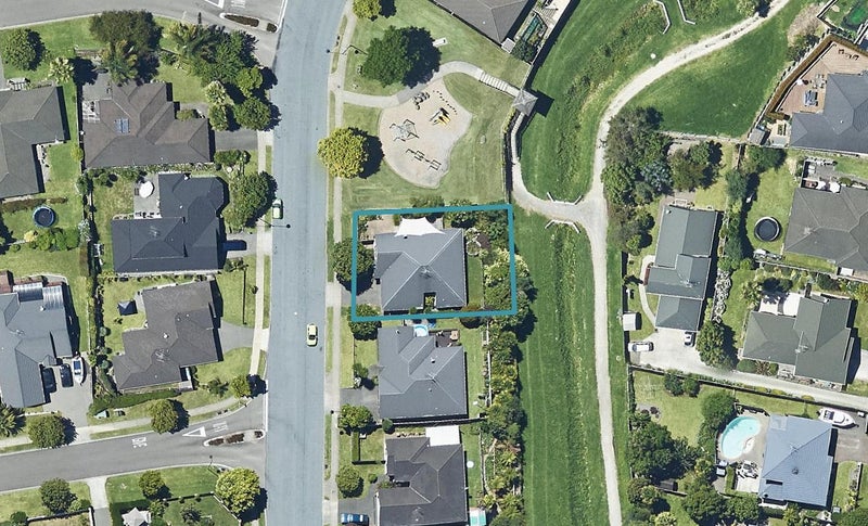 101 St Andrews Drive, Bethlehem, Tauranga - Carousel 1
