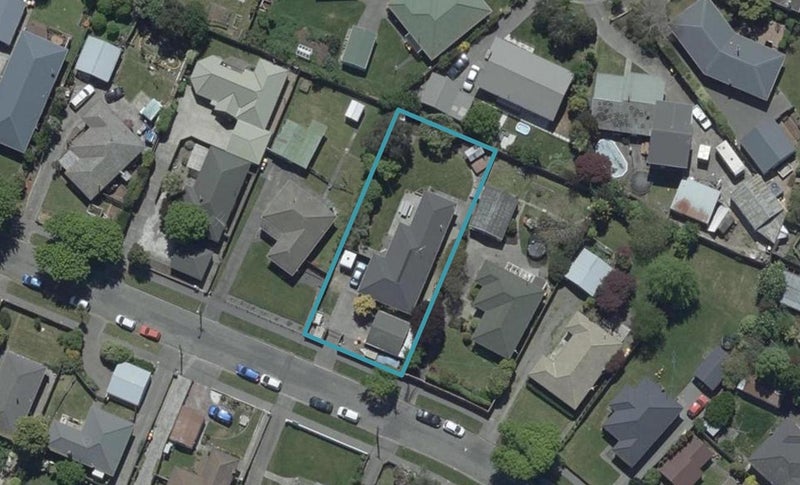 32 Pinehurst Crescent, Russley, Christchurch - Carousel 1