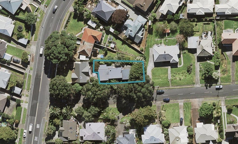 2A Budock Road, Hillsborough, Auckland - Carousel 1