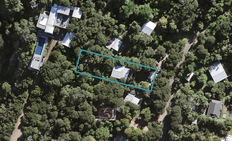 128 Fairview Crescent, Omiha, Waiheke Island - Carousel 1