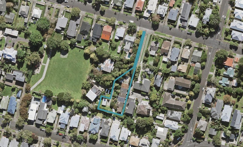 1/74 Marsden Avenue, Balmoral, Auckland - Carousel 1