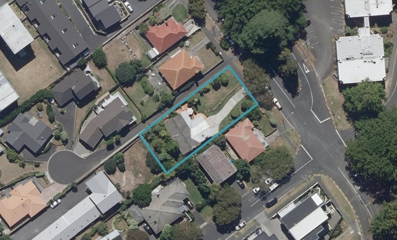 14 Tisdall Street, Hamilton Central, Hamilton - Carousel 1
