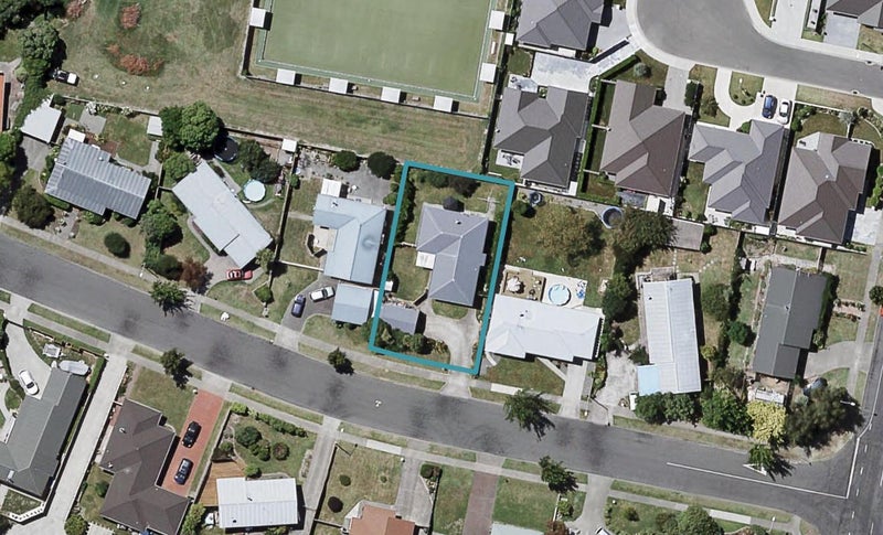 8 Whiting Crescent, Greenmeadows, Napier - Carousel 1