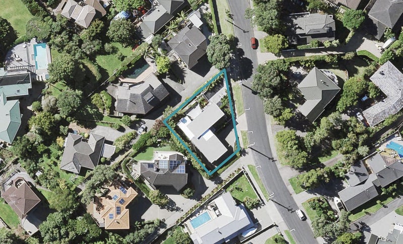 160 Mellons Bay Road, Mellons Bay, Auckland - Carousel 1