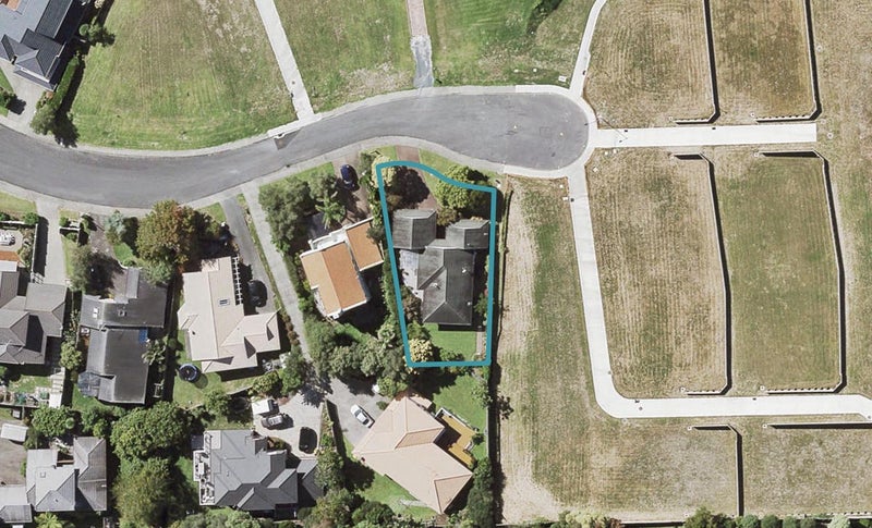 61 Kenmure Avenue, Forrest Hill, Auckland - Carousel 1