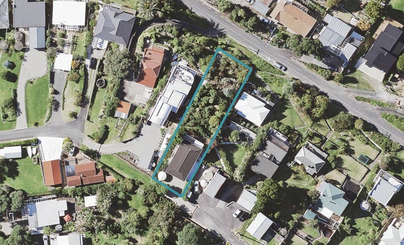 13 Carlton Crescent, Maraetai, Auckland - Carousel 1