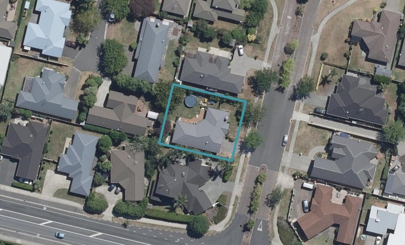 3 Somerton Drive, Huntington, Hamilton - Carousel 1
