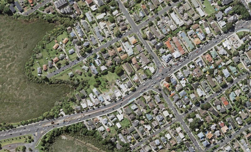 27A Esmonde Road, Takapuna, Auckland - Carousel 1