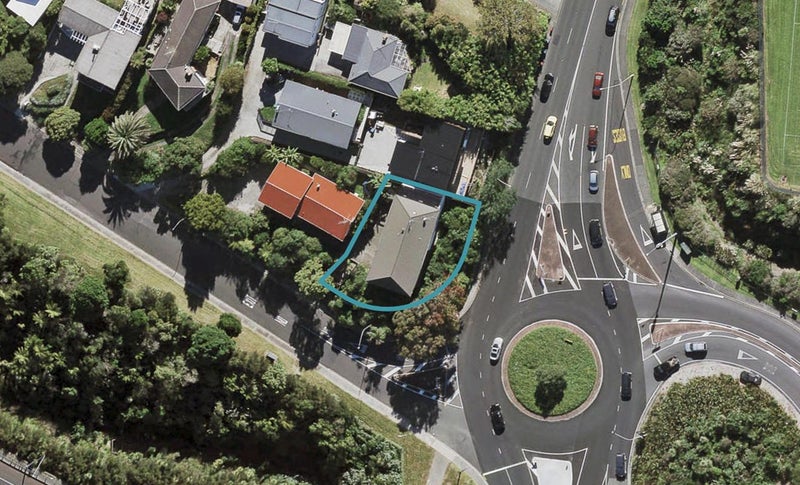 1A Bel Air Drive, Hillsborough, Auckland - Carousel 1