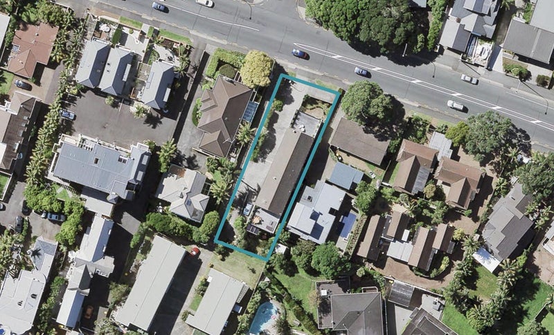 3/32 Kitchener Road, Milford, Auckland - Carousel 1