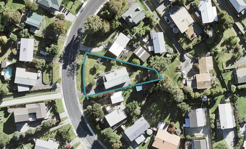 48 Brian Crescent, Stanmore Bay, Whangaparaoa - Carousel 1