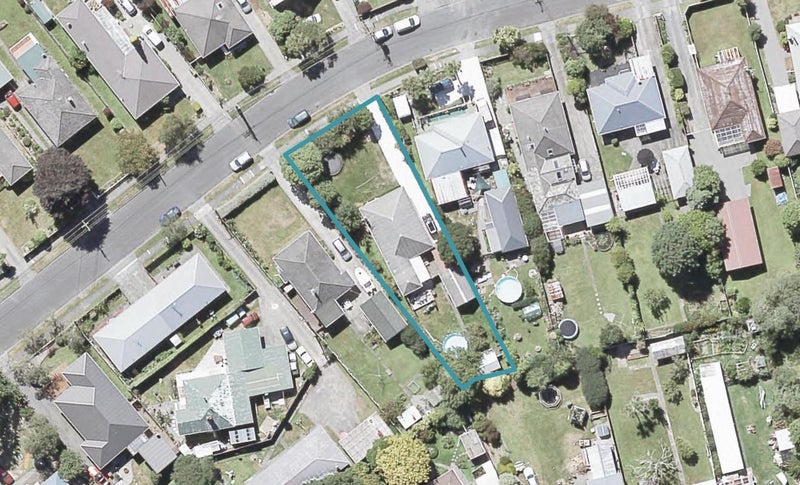 14 Poole Crescent, Wainuiomata, Lower Hutt - Carousel 1