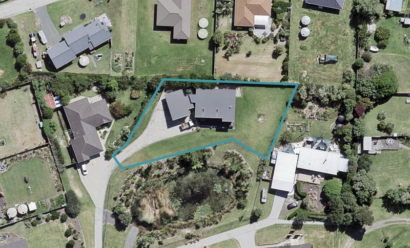 62 Omana Avenue, Helensville - Carousel 1