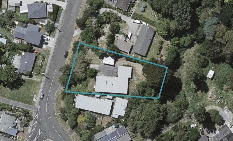 40 LEINSTER AVE, RAUMATI SOUTH, PARAPARAUMU - Carousel 1