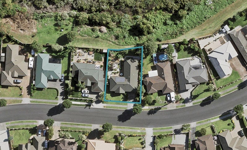 17 Longford Park Drive, Takanini, Auckland - Carousel 1