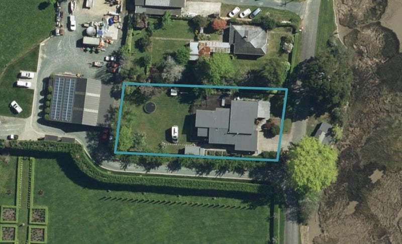 27 Green Tree Road, Riwaka, Motueka - Carousel 1
