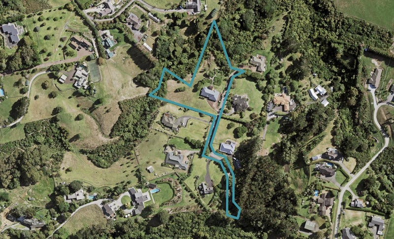 332C Redoubt Road, Totara Park, Auckland - Carousel 1