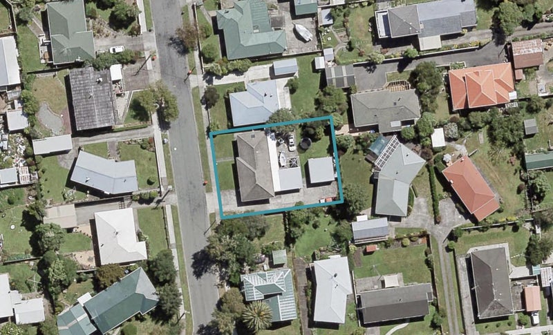 4 Charles Street, Clouston Park, Upper Hutt - Carousel 1