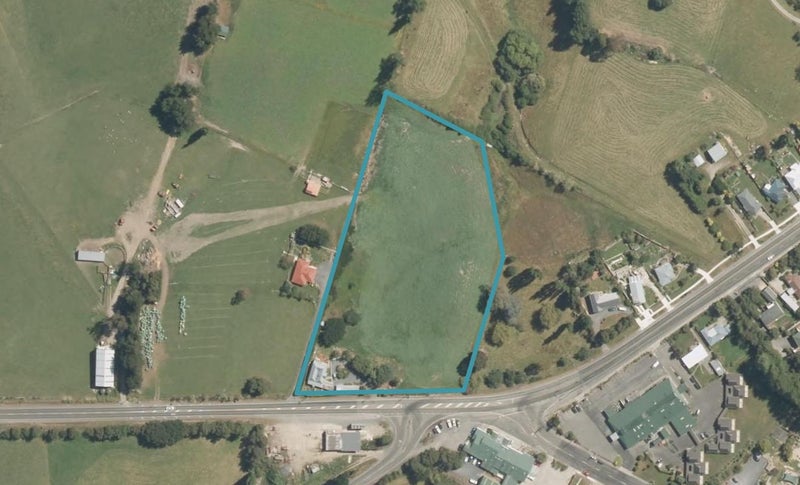 10 Clinton Highway, Balclutha, Balclutha - Carousel 1