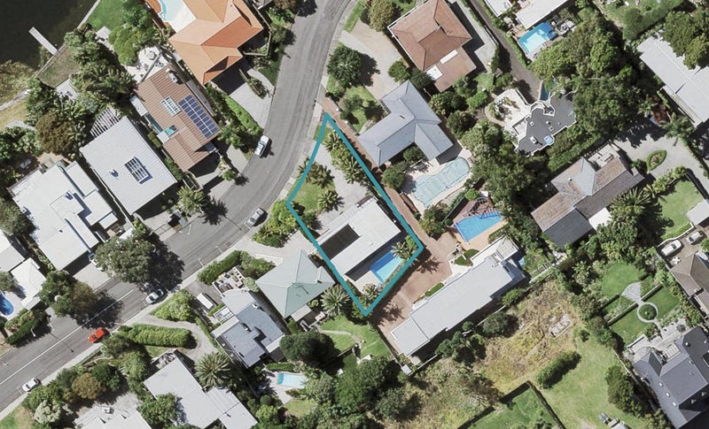 17 Manurere Avenue, Takapuna, Auckland - Carousel 1