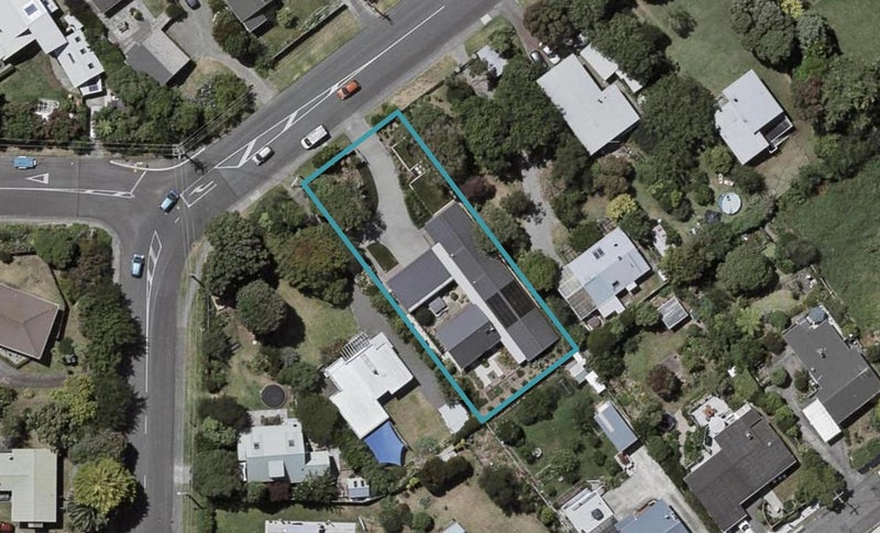 52 Waimea Road, Waikanae Beach, Waikanae - Carousel 1