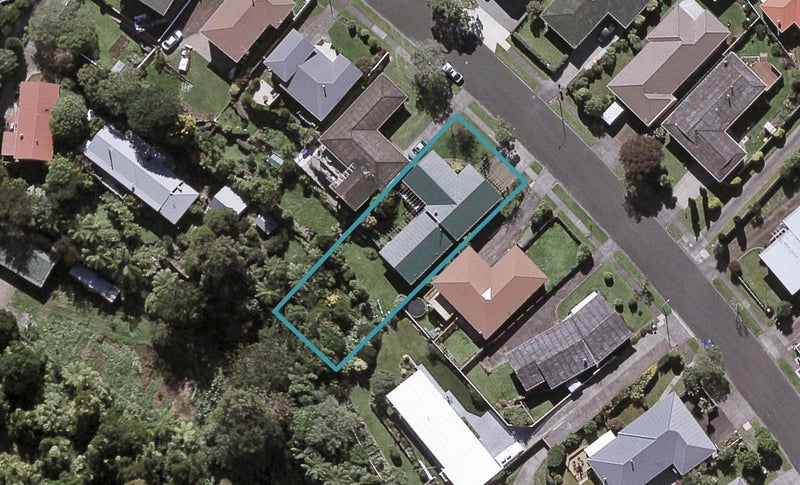 36 Nevada Drive, Merrilands, New Plymouth - Carousel 1
