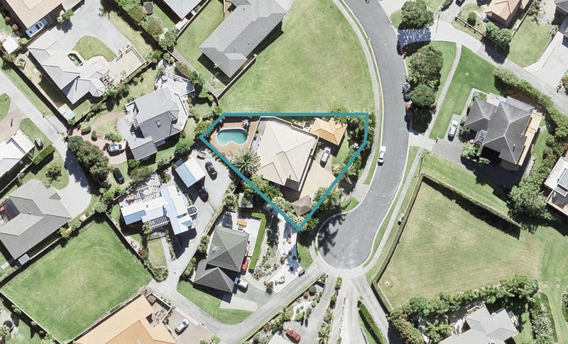 30 Clansman Terrace, Gulf Harbour, Whangaparaoa - Carousel 1