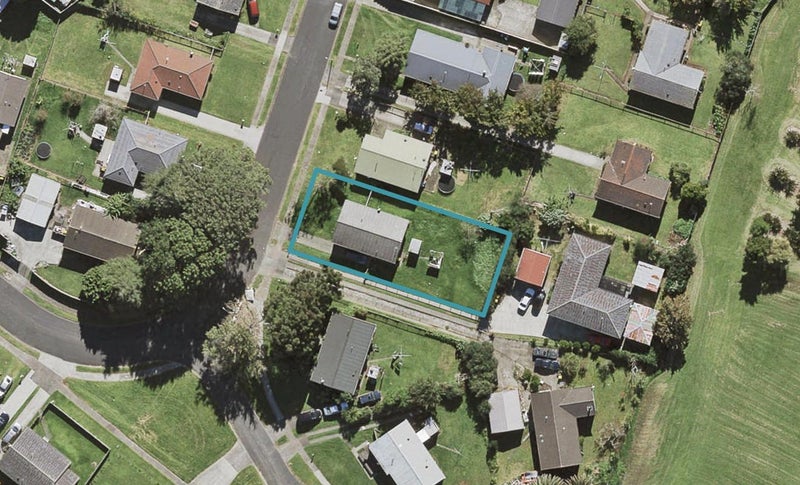 66 Chingford Close, Mangere, Auckland - Carousel 1