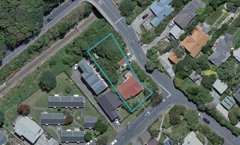 27 Omar Street, Khandallah, Wellington - Carousel 1