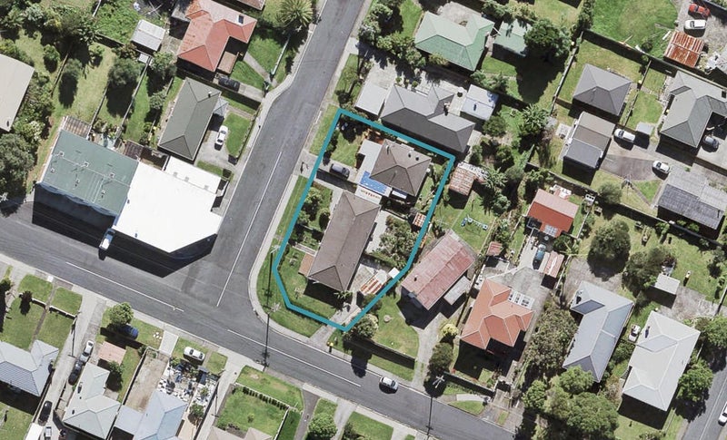2/27 Brains Road, Kelston, Auckland - Carousel 1