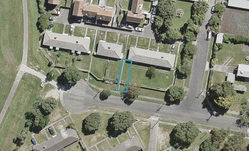 35B Barber Grove, Moera, Lower Hutt - Carousel 1