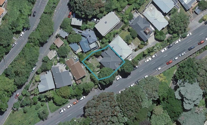 70 Glenmore Street, Northland, Wellington - Carousel 1