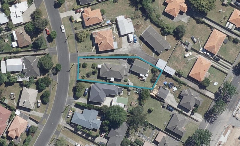 29 Pinfold Avenue, Hamilton East, Hamilton - Carousel 1