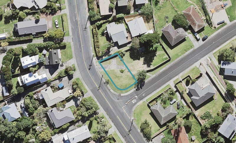 2A Taurus Crescent, Beach Haven, Auckland - Carousel 1