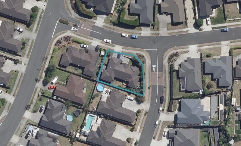 2 Barwick Place, Huntington, Hamilton - Carousel 1