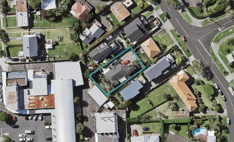 14A Kurahaupo Street, Orakei, Auckland - Carousel 1