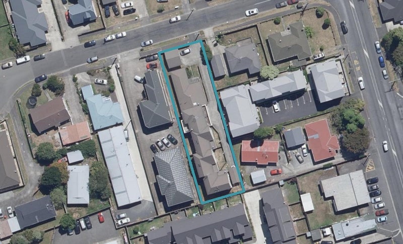 4/3 Inverness Avenue, Hamilton East, Hamilton - Carousel 1