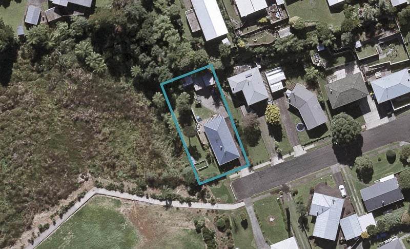 20 Nash Street, Marfell, New Plymouth - Carousel 1