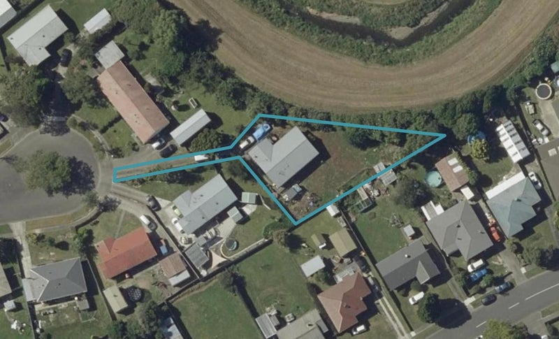 18 Charwell Place, Highbury, Palmerston North - Carousel 1