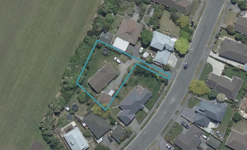 27A Radiata Avenue, Parklands, Christchurch - Carousel 1