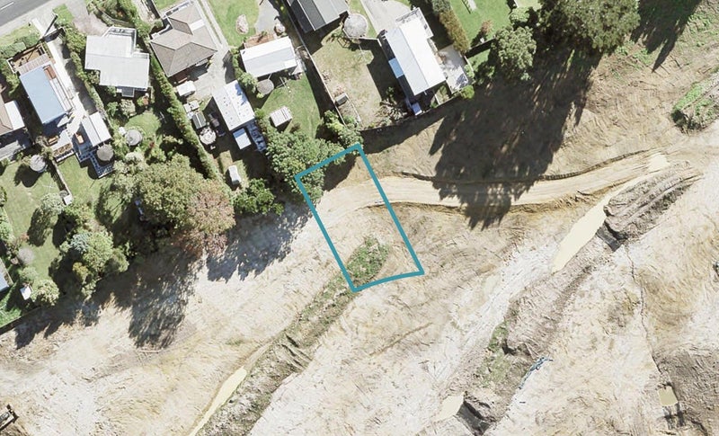 13 Pamu Wera Drive, STANMORE BAY - Carousel 1