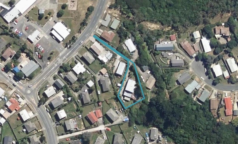 18 Omapere Street, Waitangirua, Porirua - Carousel 1