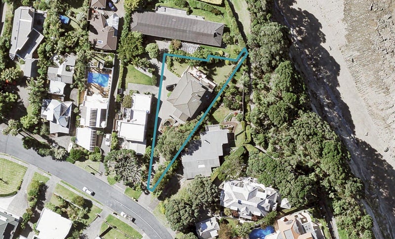 49 Churchill Road, Murrays Bay, Auckland - Carousel 1
