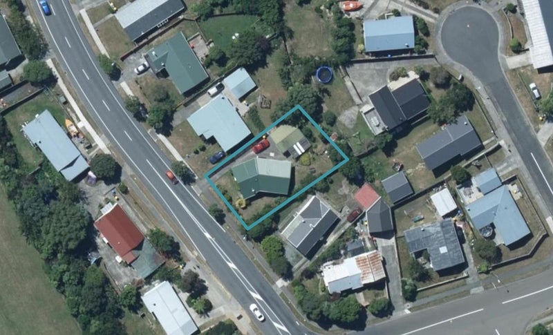 36 Omapere Street, Whitby, Porirua - Carousel 1
